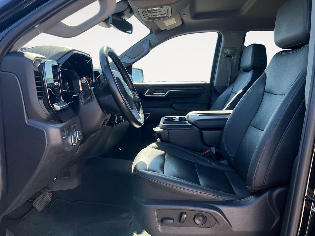 used 2024 GMC Sierra 1500 car, priced at $42,900