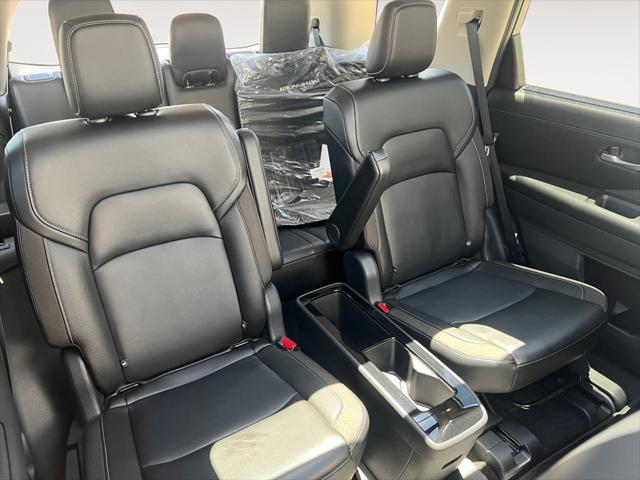used 2024 Nissan Pathfinder car, priced at $34,000