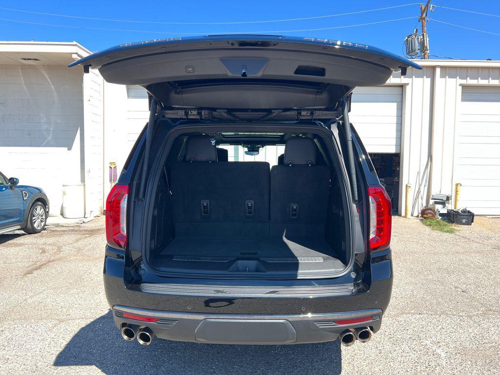 used 2024 GMC Yukon car, priced at $87,900