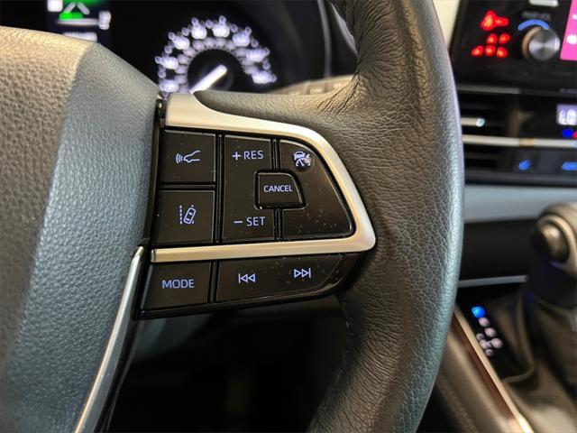 used 2022 Toyota Sienna car, priced at $37,900