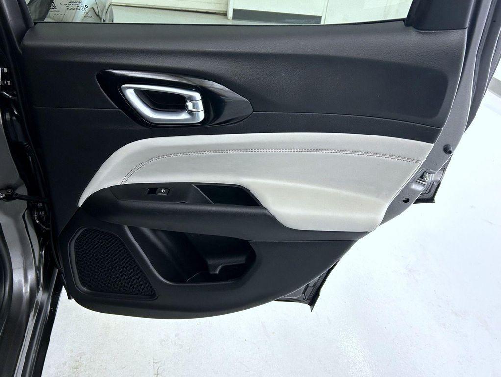 used 2022 Jeep Compass car, priced at $26,136