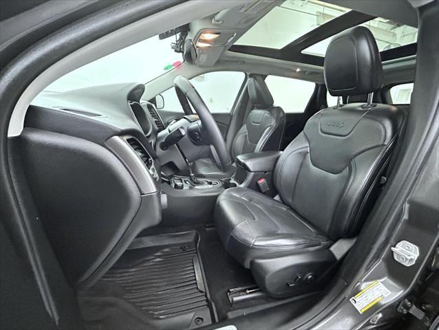 used 2019 Jeep Cherokee car