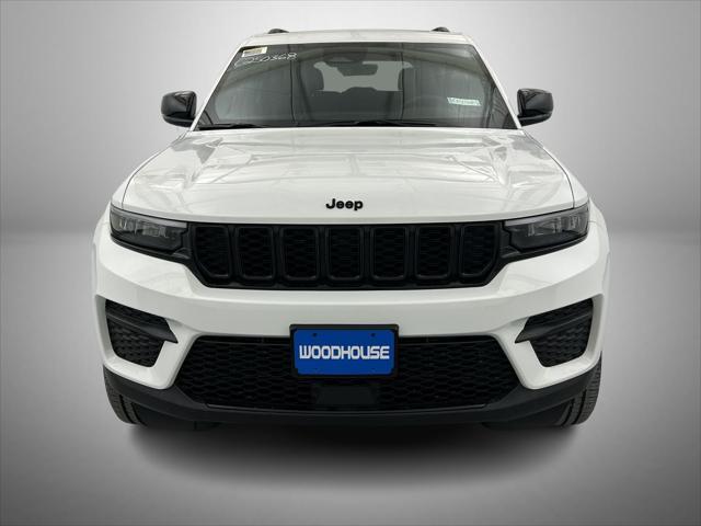 new 2025 Jeep Grand Cherokee car, priced at $42,251