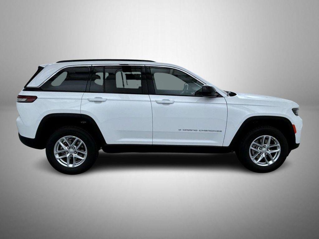 new 2025 Jeep Grand Cherokee car, priced at $39,794
