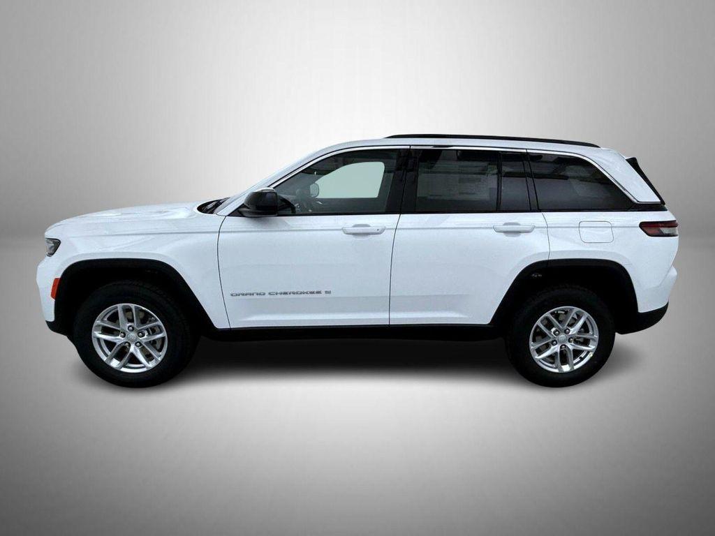 new 2025 Jeep Grand Cherokee car, priced at $39,794