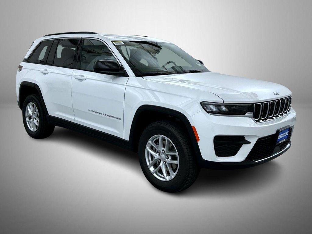 new 2025 Jeep Grand Cherokee car, priced at $39,794