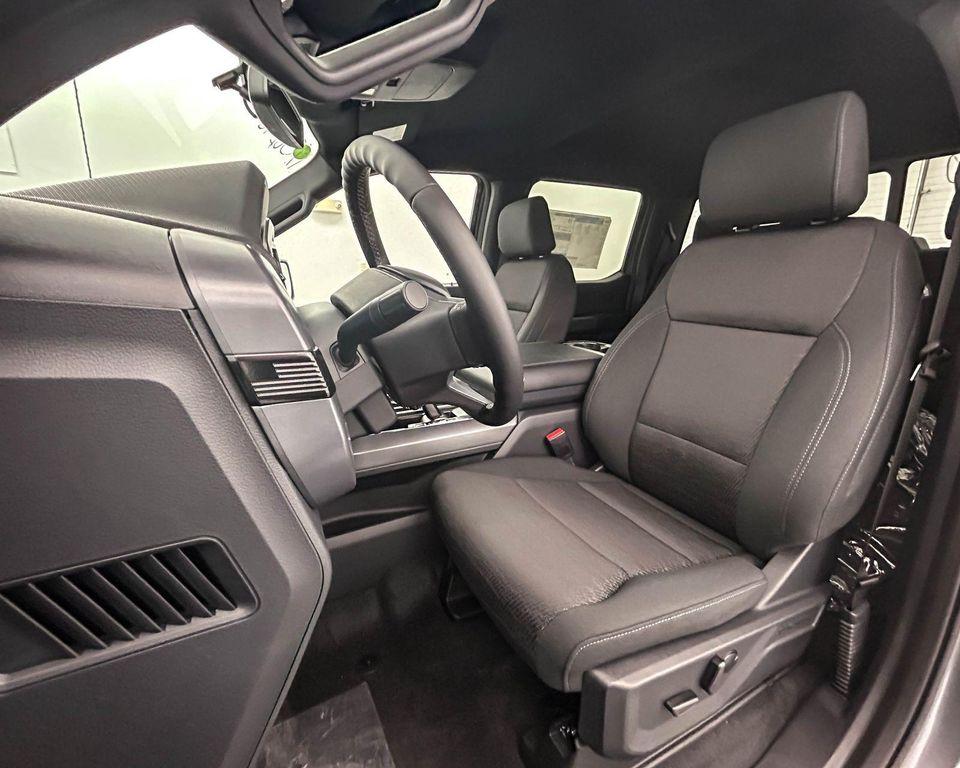 new 2025 Ford F-150 car
