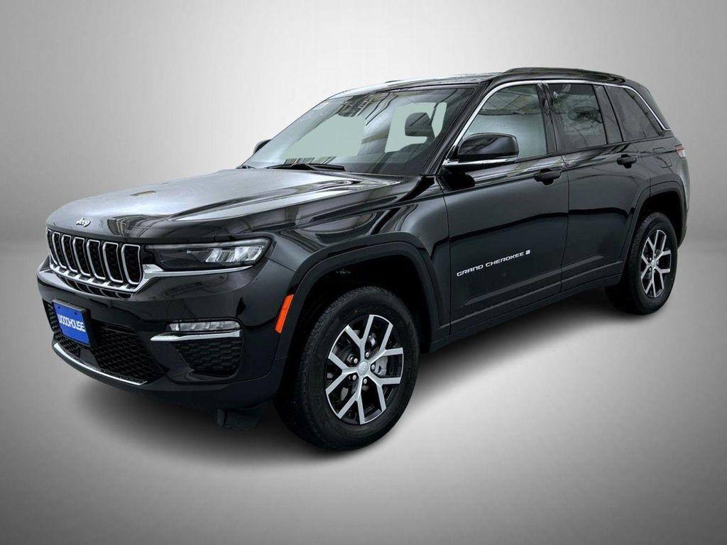 new 2025 Jeep Grand Cherokee car, priced at $42,915