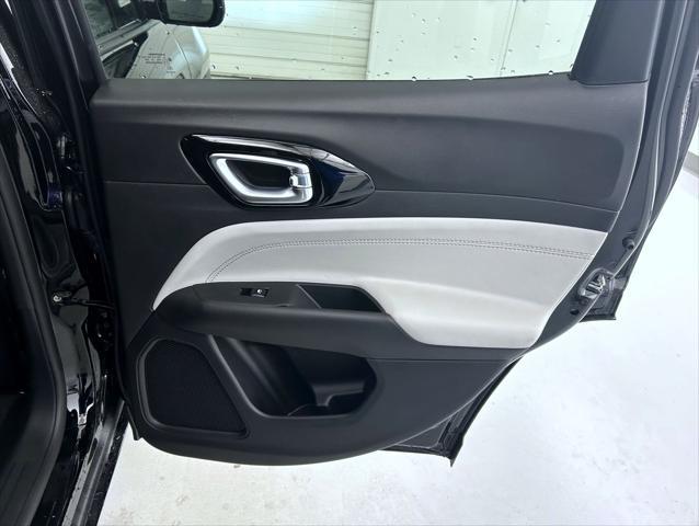 new 2025 Jeep Compass car, priced at $31,423