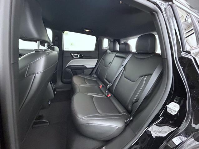 new 2025 Jeep Compass car, priced at $31,423
