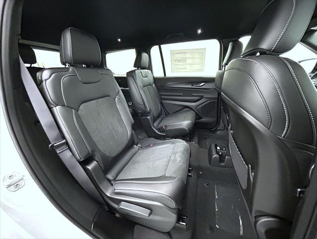 new 2025 Jeep Grand Cherokee L car, priced at $42,285