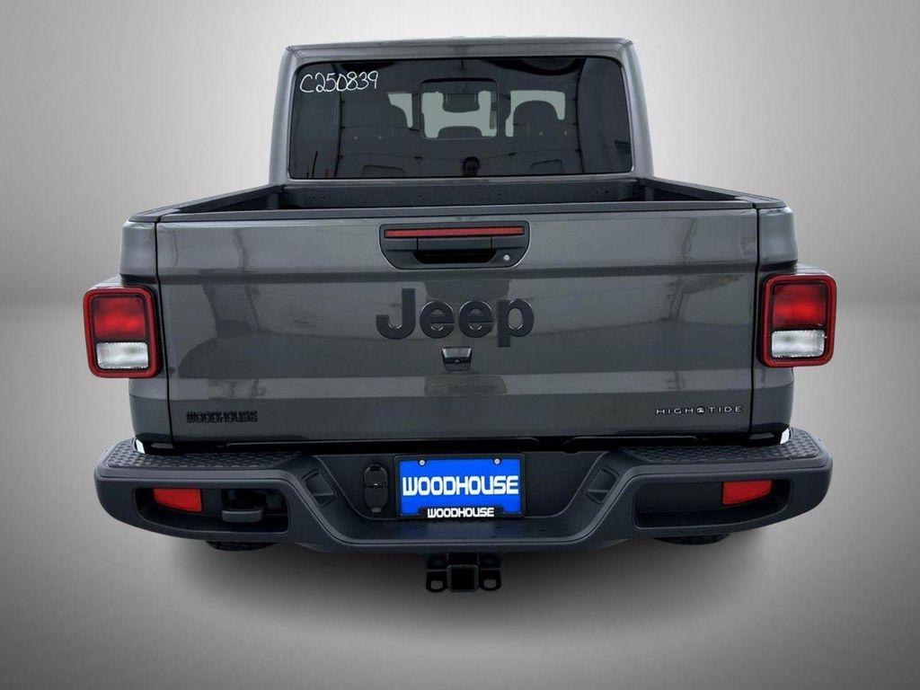 new 2025 Jeep Gladiator car, priced at $43,131