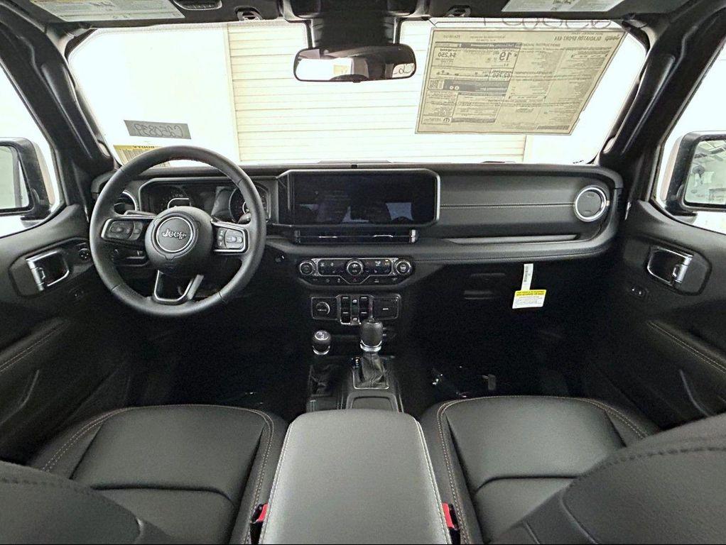 new 2025 Jeep Gladiator car, priced at $43,131