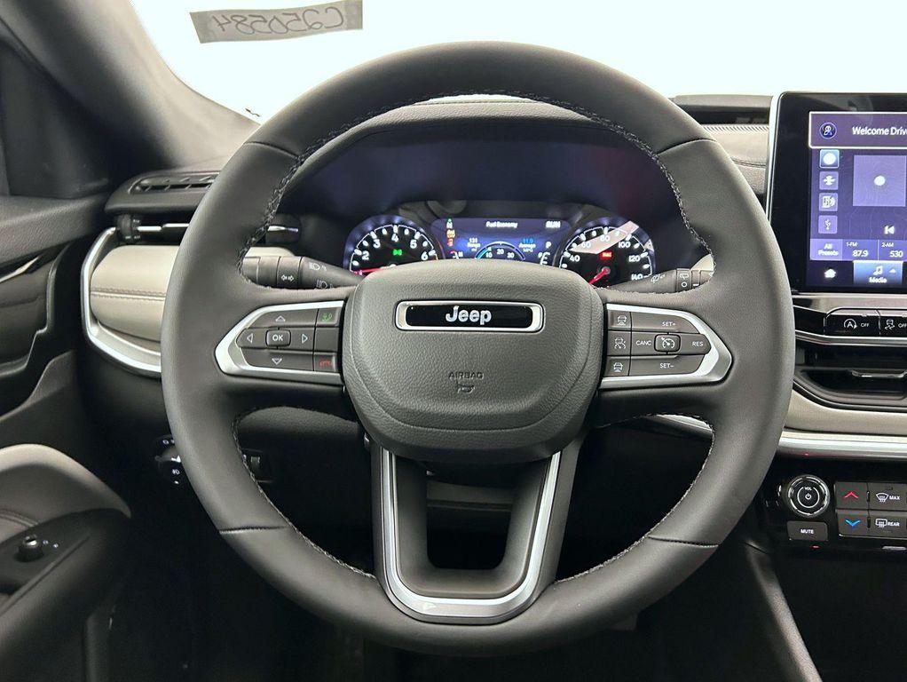 new 2025 Jeep Compass car, priced at $31,301