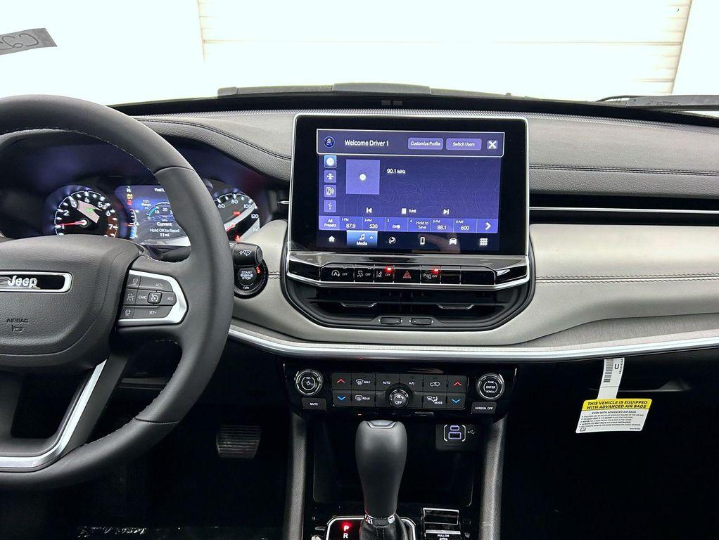 new 2025 Jeep Compass car, priced at $31,301