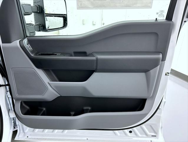 new 2025 Ford F-350 car