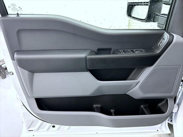 new 2025 Ford F-350 car