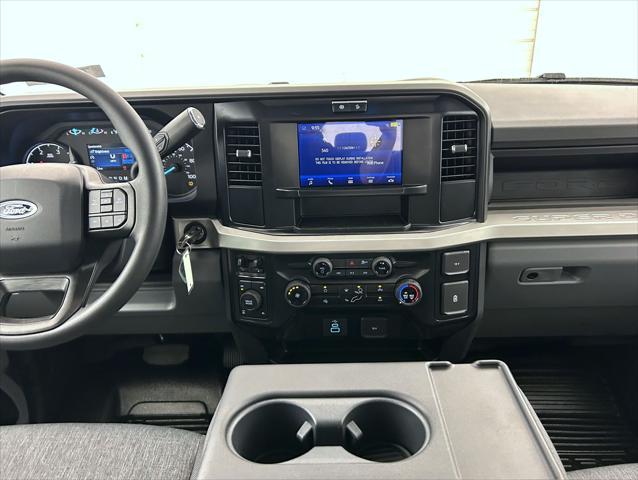 new 2025 Ford F-350 car