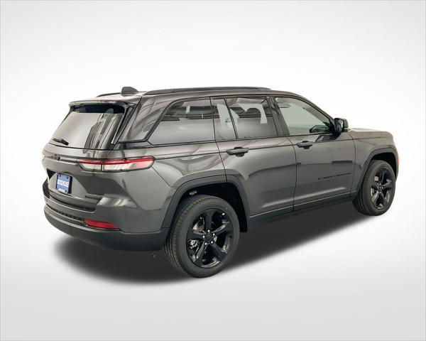 new 2025 Jeep Grand Cherokee car, priced at $43,661