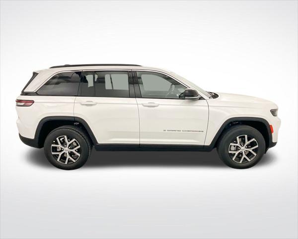 new 2025 Jeep Grand Cherokee car, priced at $42,804