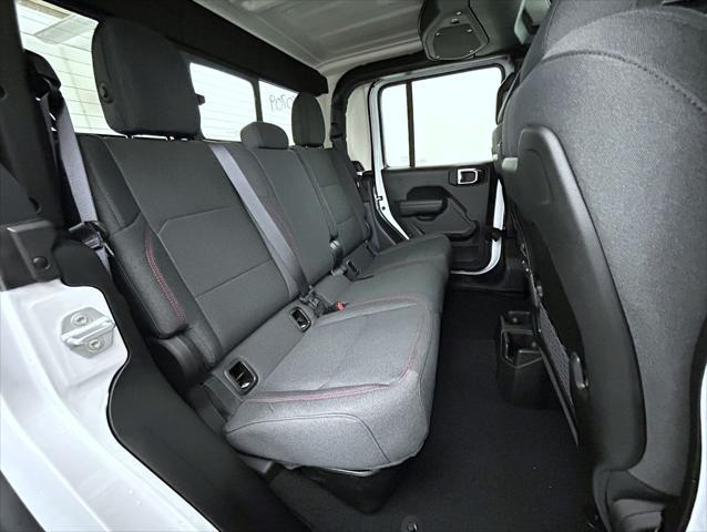 new 2025 Jeep Gladiator car, priced at $51,379