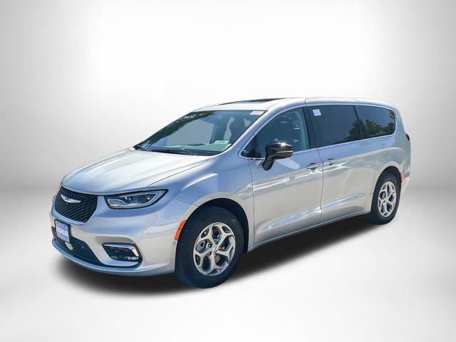 new 2024 Chrysler Pacifica car, priced at $53,015