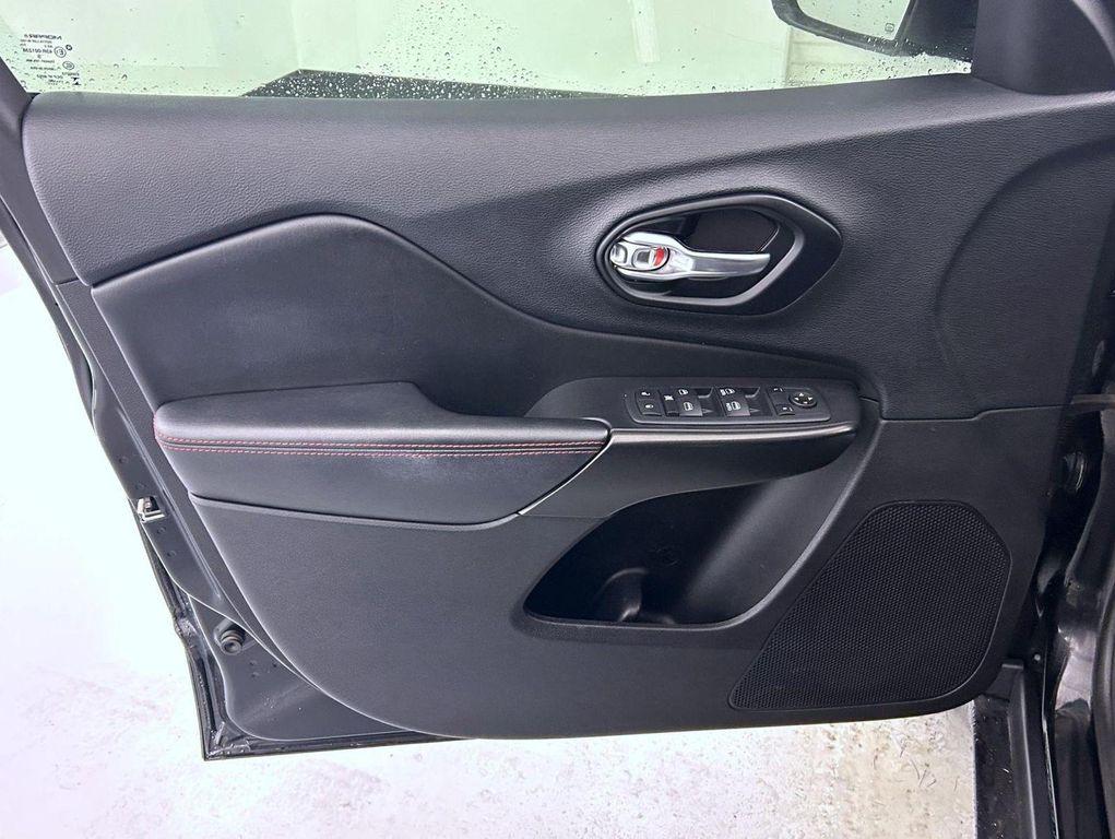 used 2020 Jeep Cherokee car, priced at $19,662