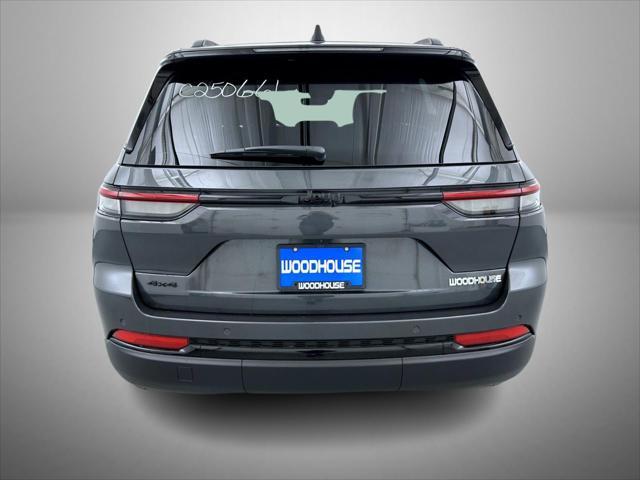 new 2025 Jeep Grand Cherokee car, priced at $44,103