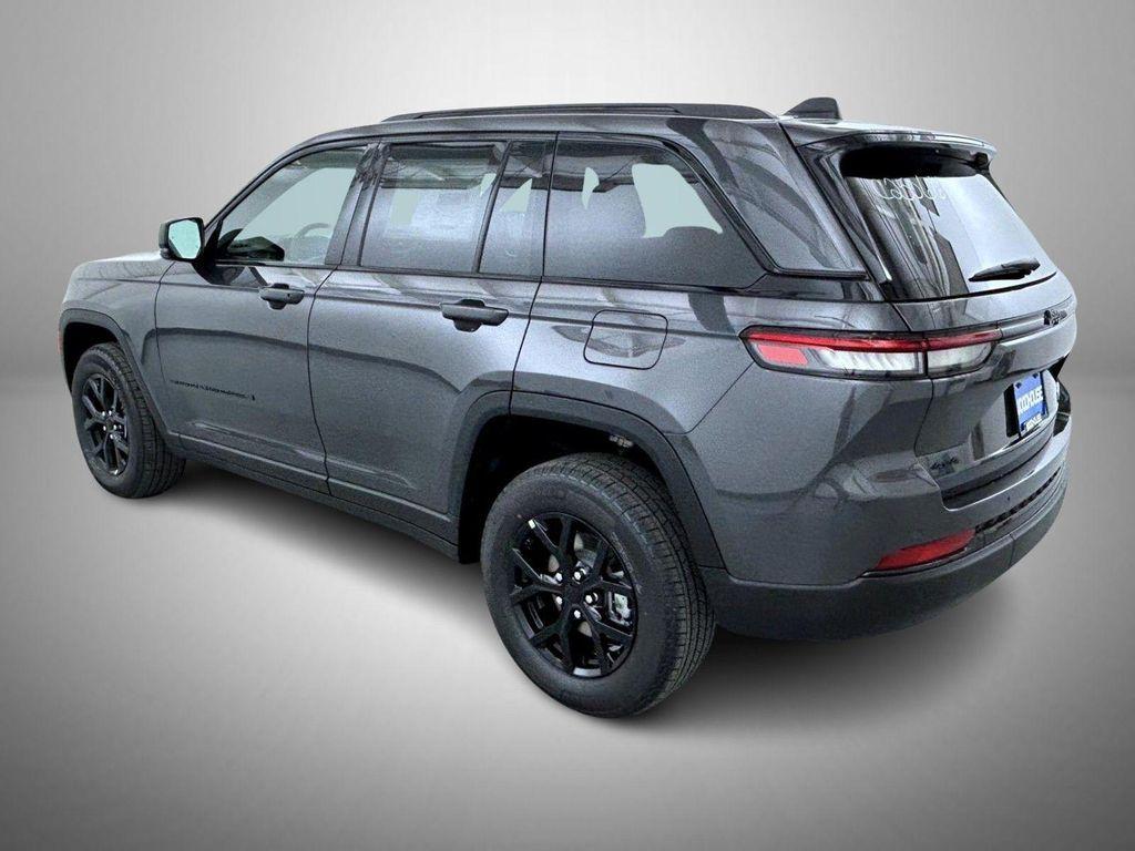new 2025 Jeep Grand Cherokee car, priced at $42,699