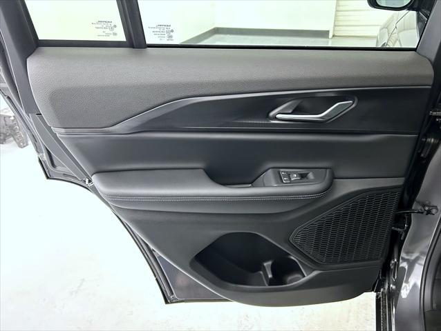 new 2025 Jeep Grand Cherokee car, priced at $44,103