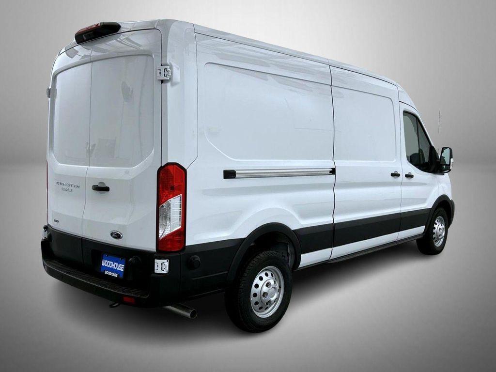 new 2025 Ford Transit-250 car