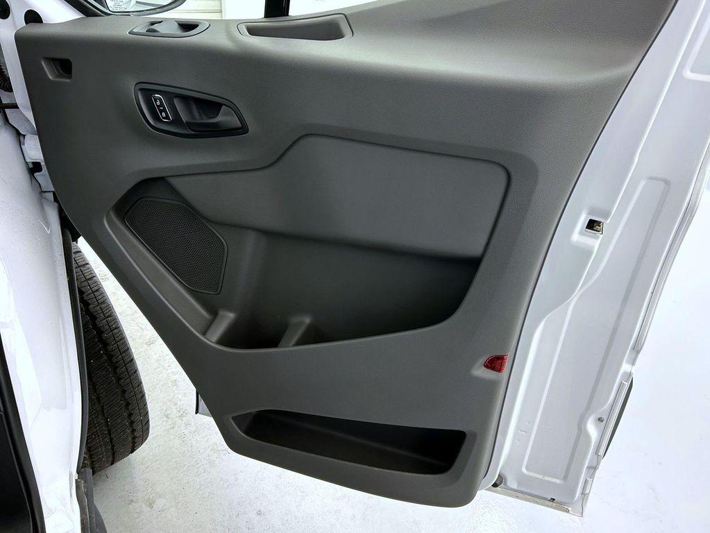 new 2025 Ford Transit-250 car