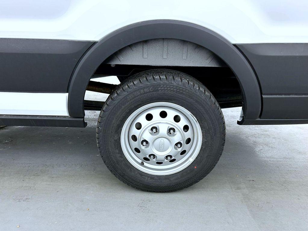 new 2025 Ford Transit-250 car