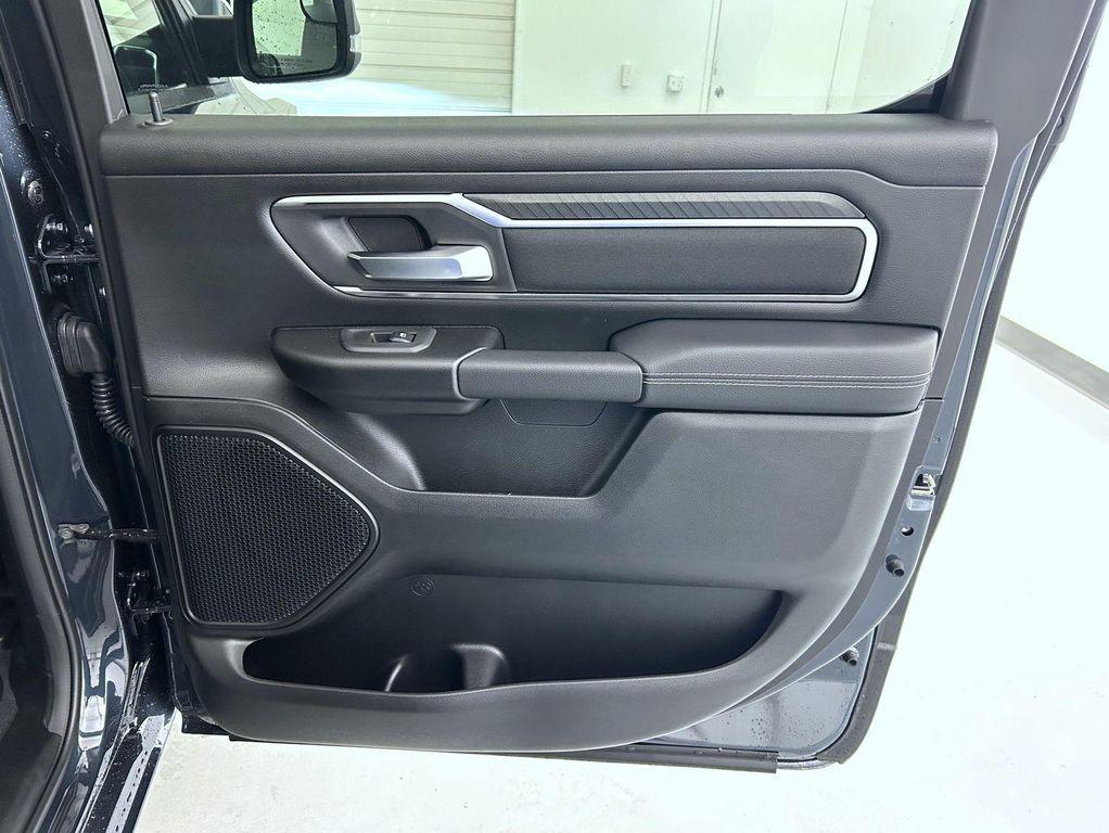 new 2025 Ram 1500 car, priced at $48,682