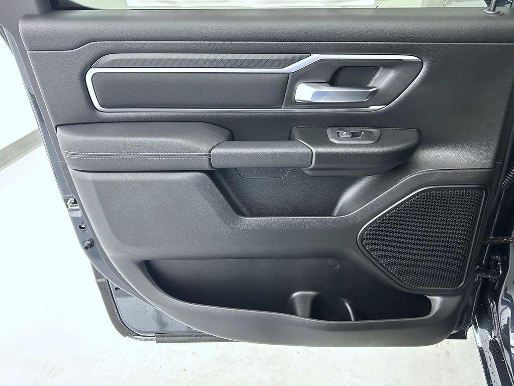 new 2025 Ram 1500 car, priced at $48,682