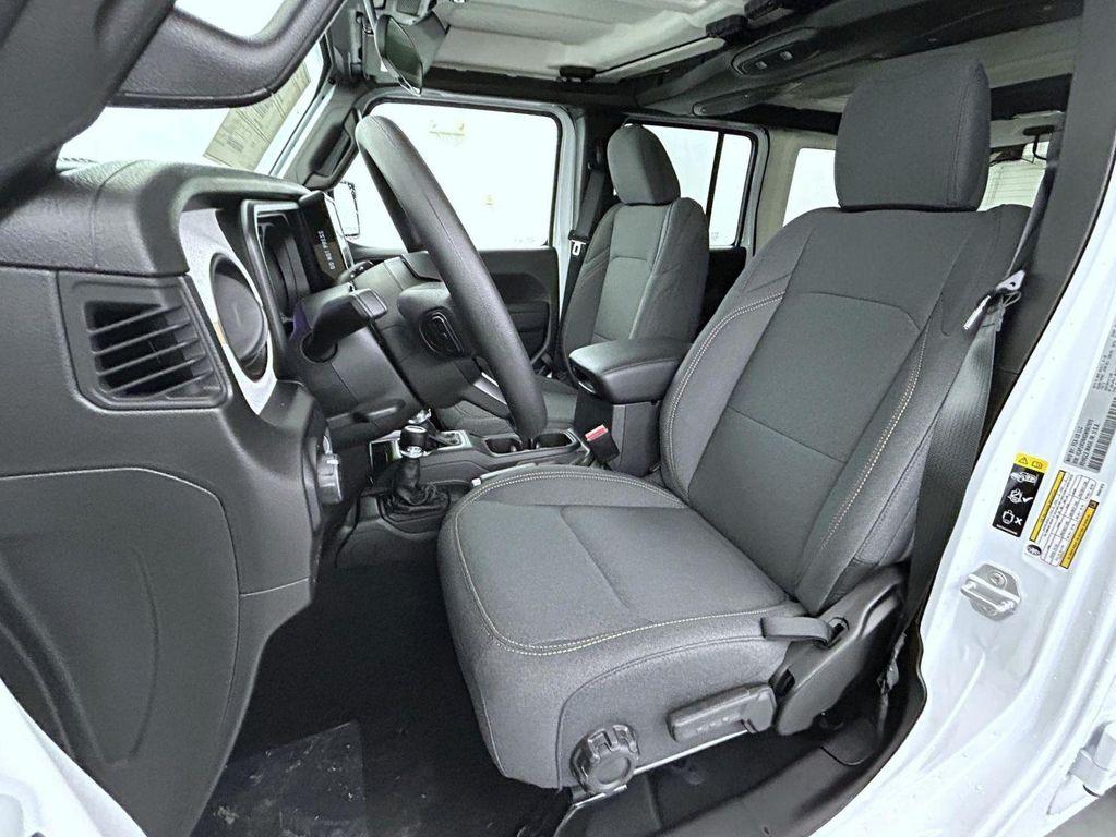 new 2025 Jeep Wrangler car, priced at $37,229