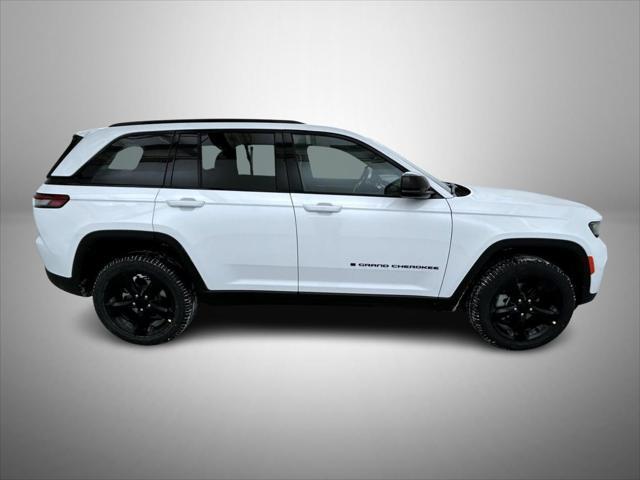 new 2025 Jeep Grand Cherokee car, priced at $44,327