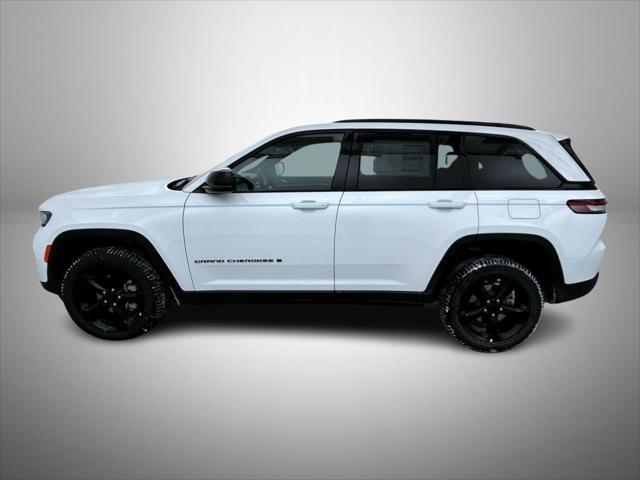 new 2025 Jeep Grand Cherokee car, priced at $44,327