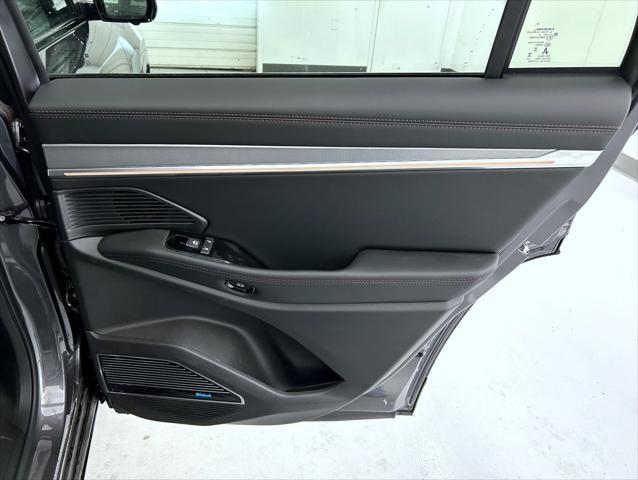 new 2025 Jeep Wagoneer S car, priced at $60,582