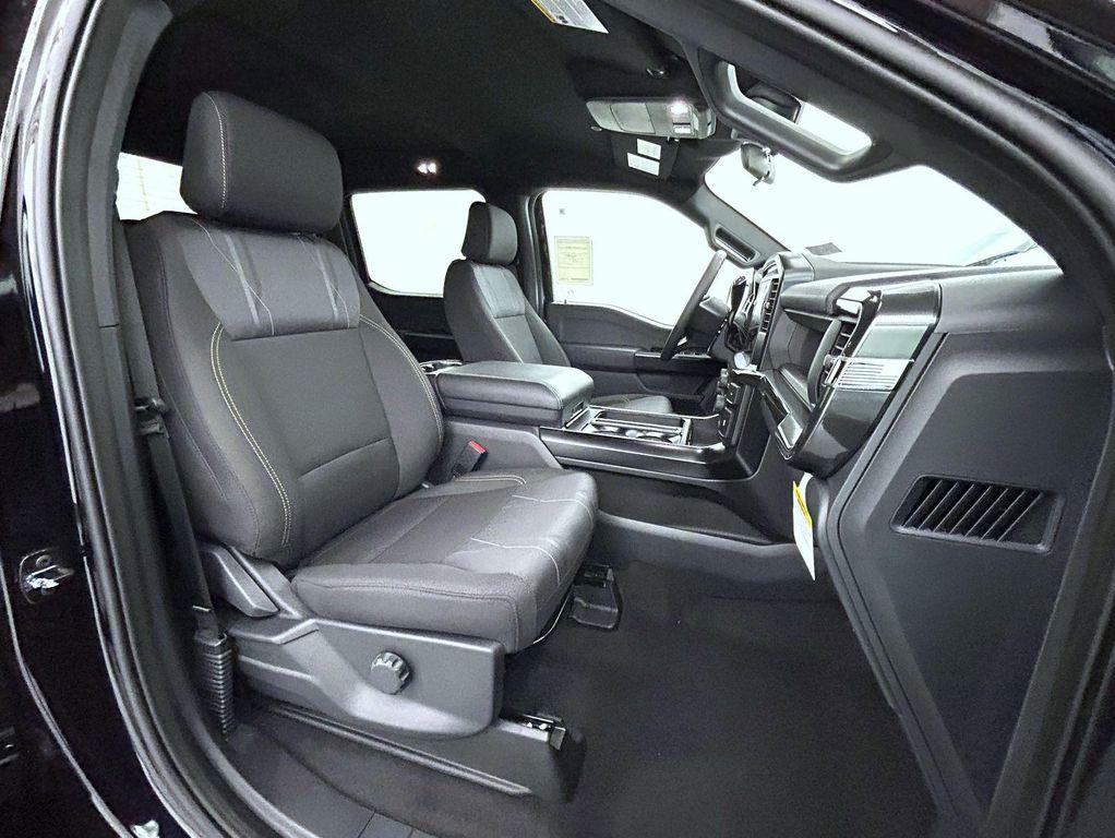 new 2025 Ford F-150 car