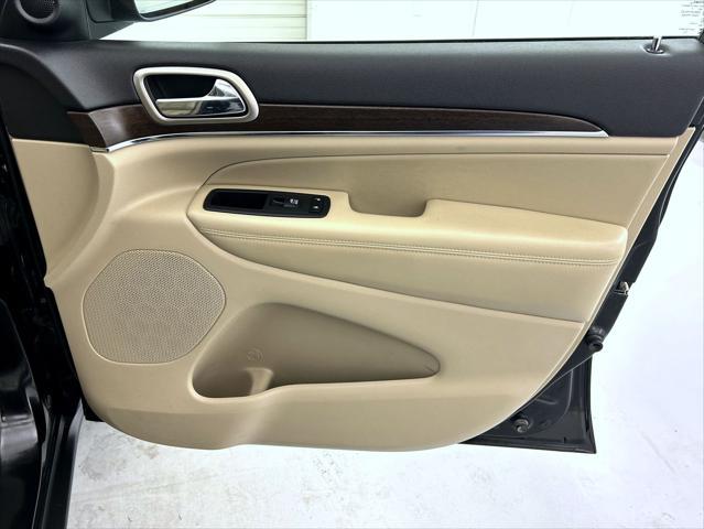 used 2017 Jeep Grand Cherokee car, priced at $15,831