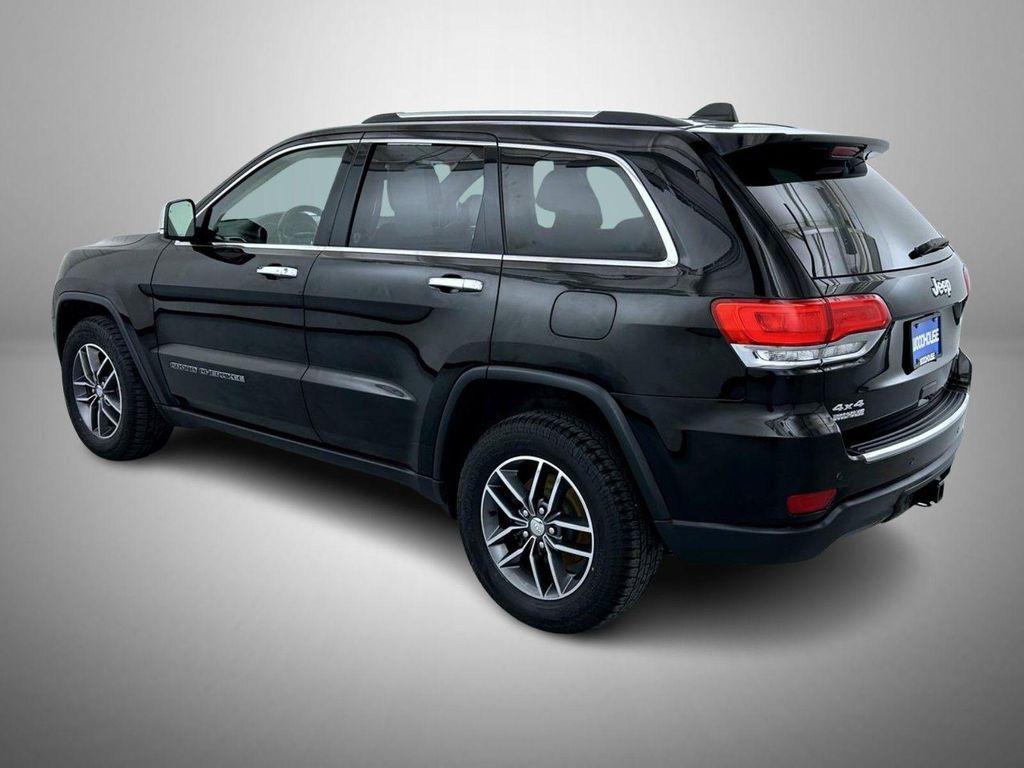 used 2017 Jeep Grand Cherokee car, priced at $15,294