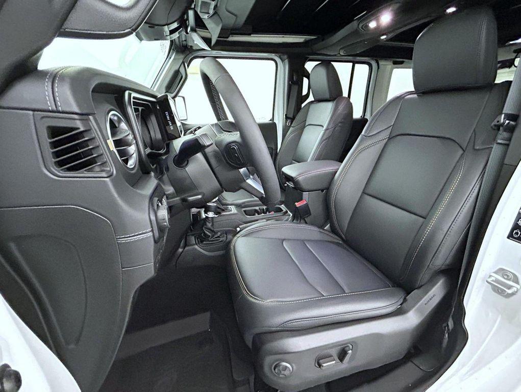 new 2025 Jeep Wrangler car, priced at $56,338