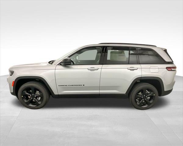 new 2025 Jeep Grand Cherokee car, priced at $42,270