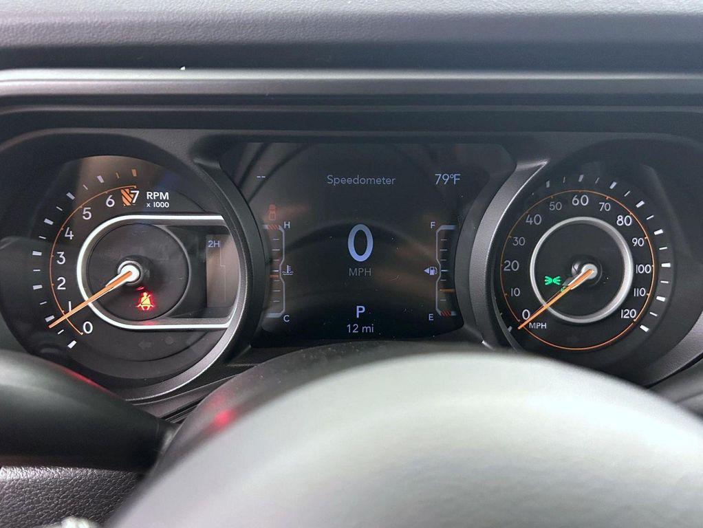 new 2025 Jeep Gladiator car, priced at $40,782