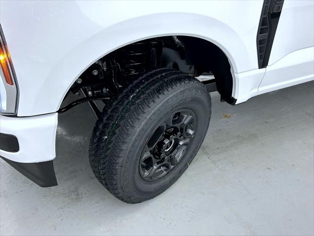 new 2025 Ford F-350 car