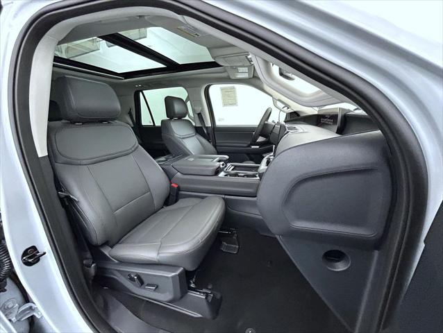 new 2025 Ford Expedition car