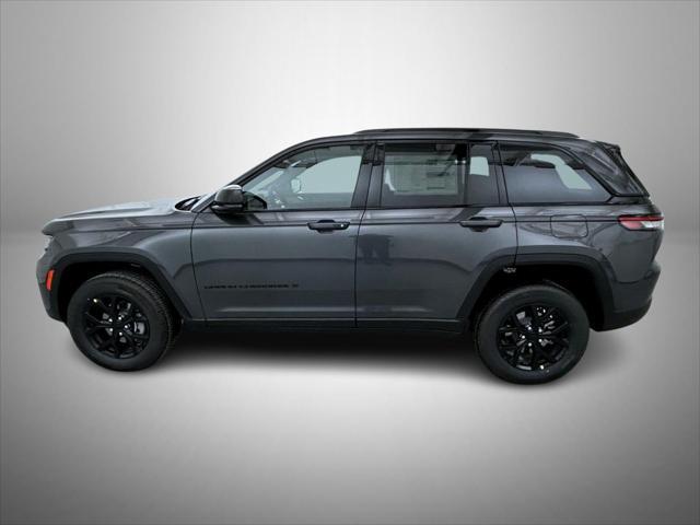 new 2025 Jeep Grand Cherokee car, priced at $40,903