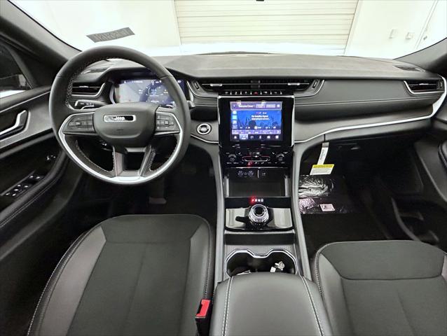 new 2025 Jeep Grand Cherokee car, priced at $40,903