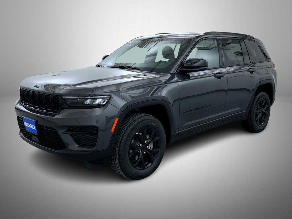 new 2025 Jeep Grand Cherokee car, priced at $39,653